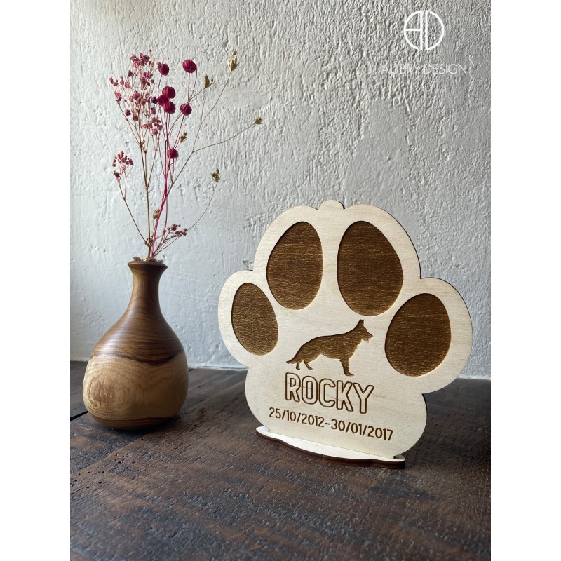 Stèle funéraire en bois personnalisable en souvenir d'un chien Stèle funéraire en bois personnalisable en souvenir d'un chien